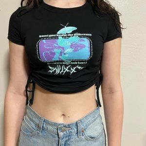 Graphic cropped tee; ruched on the sides